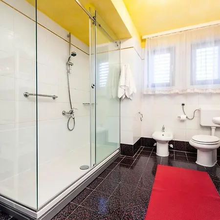 Rossella 1 Appartement *